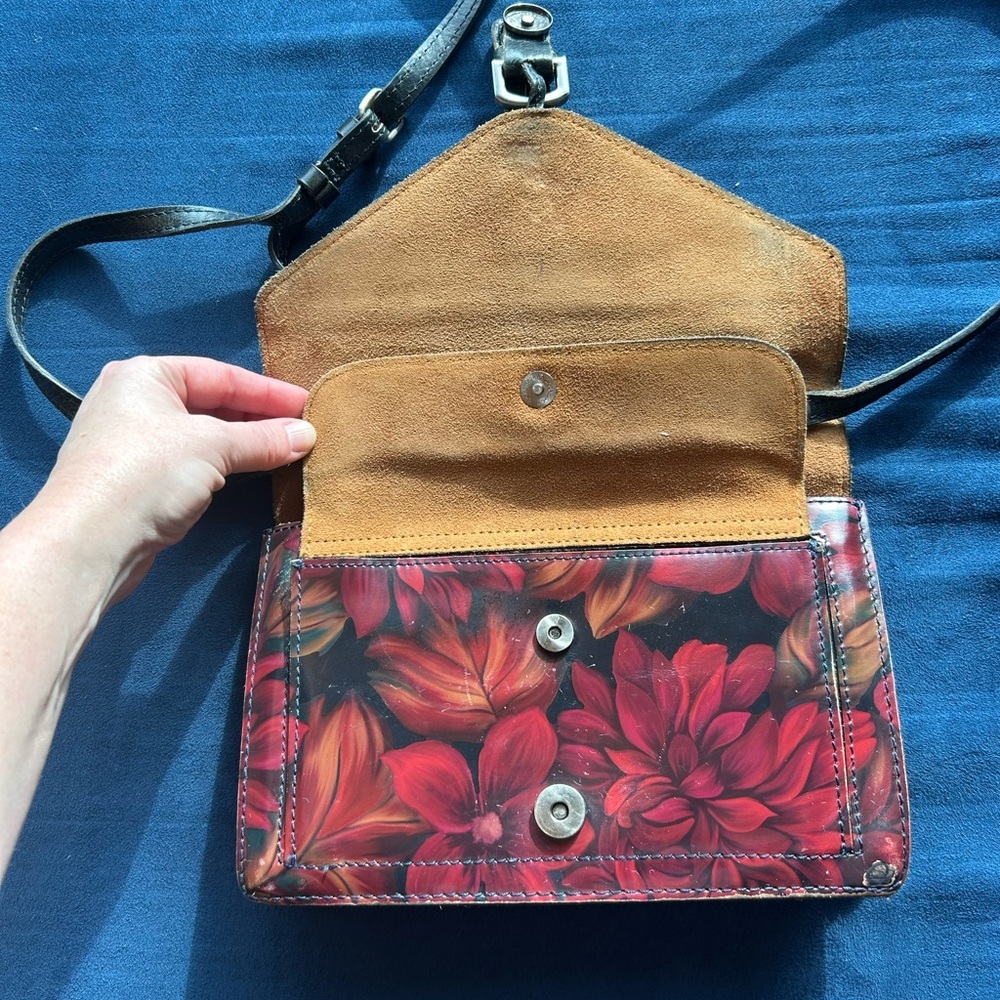 Patricia Nash Burgundy and Black Floral Crossbody Bag - Picture 4 of 11